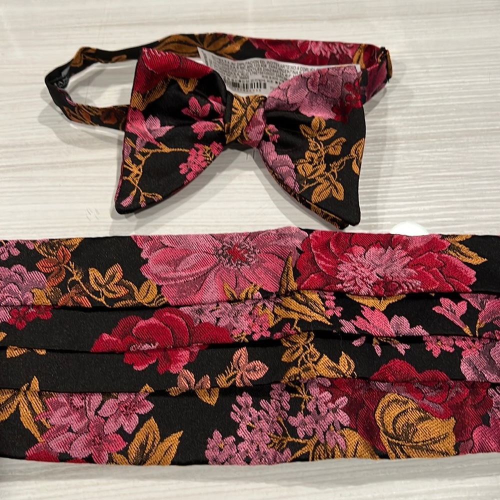 Zara bow tie and cummerbund- pink floral